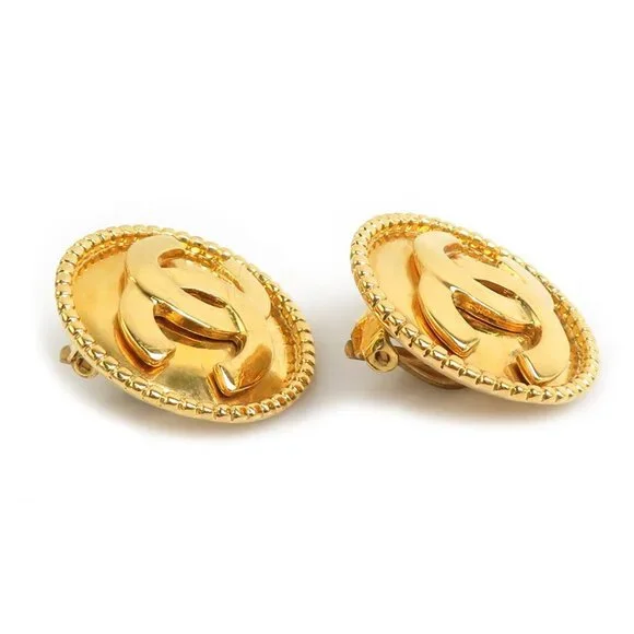 CHANEL Authentic Gold Earrings - Picture 2 of 5
